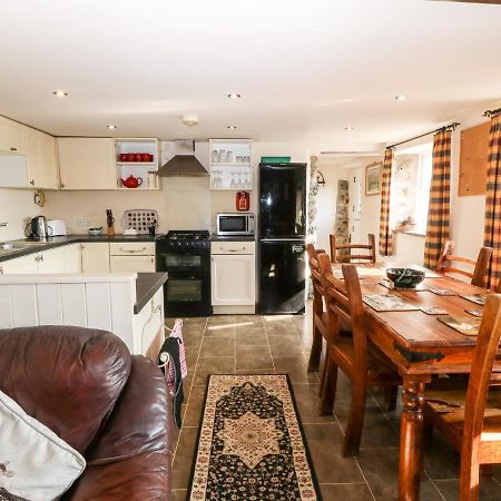Bwthyn Yr Helyg Willow Cottage Llannor Kültér fotó