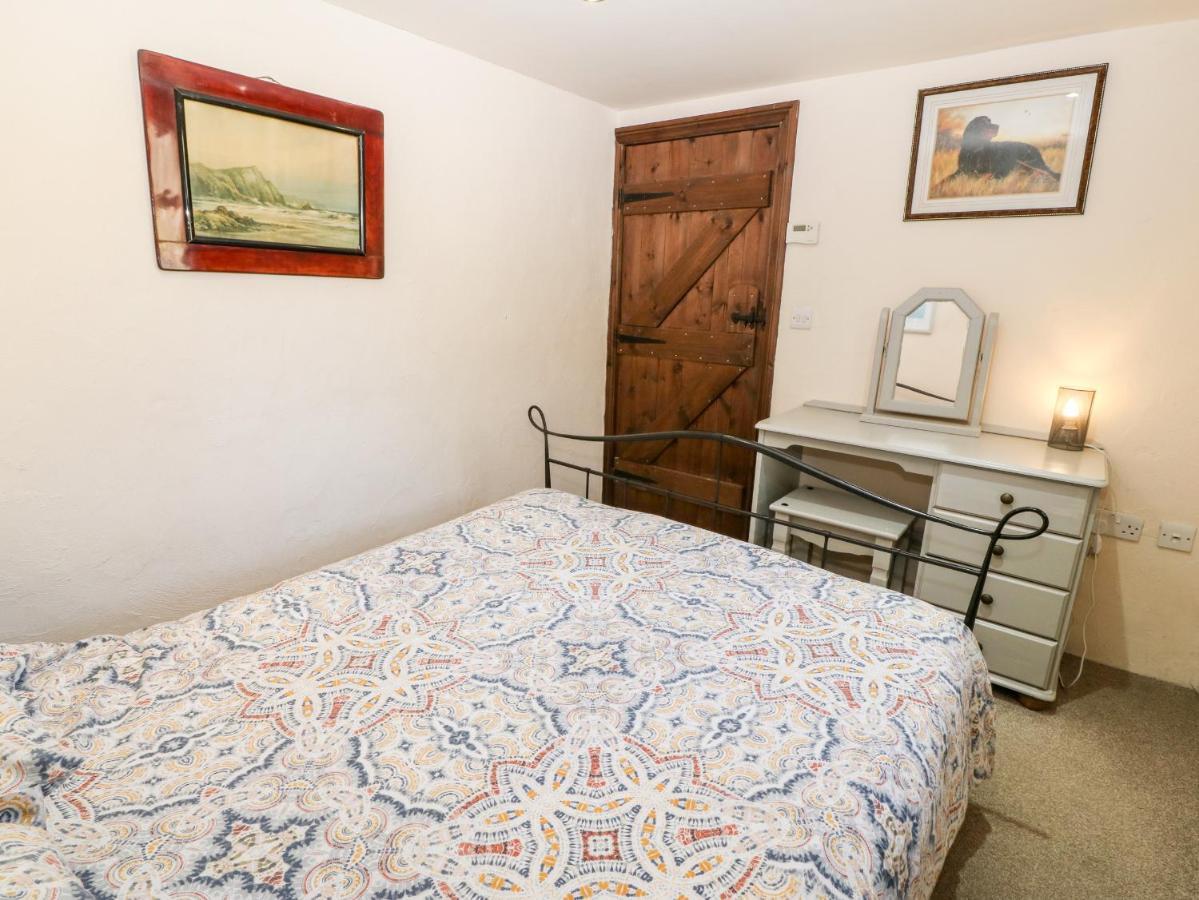 Bwthyn Yr Helyg Willow Cottage Llannor Kültér fotó